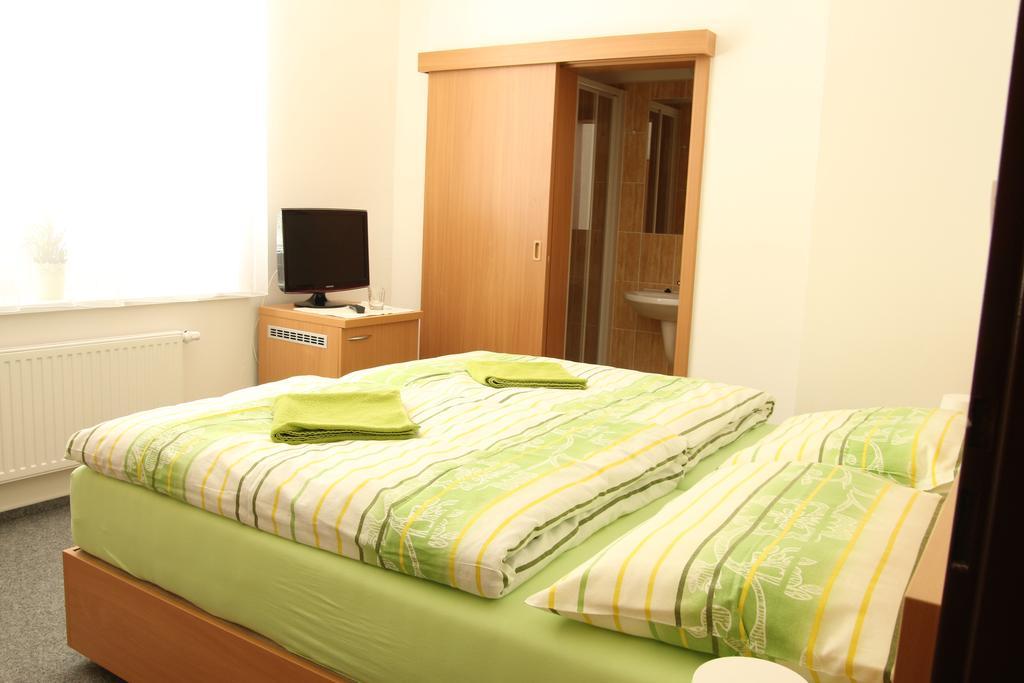 Penzion Bobule Stare Mesto  Habitación foto
